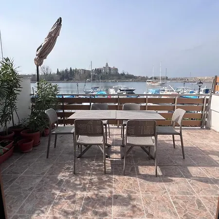 Apartament Cozi 2bd With Sea View In The Old Town Of *