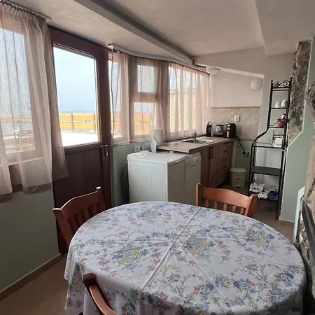 Apartamento Cozi 2bd With Sea View In The Old Town Of Sozopol